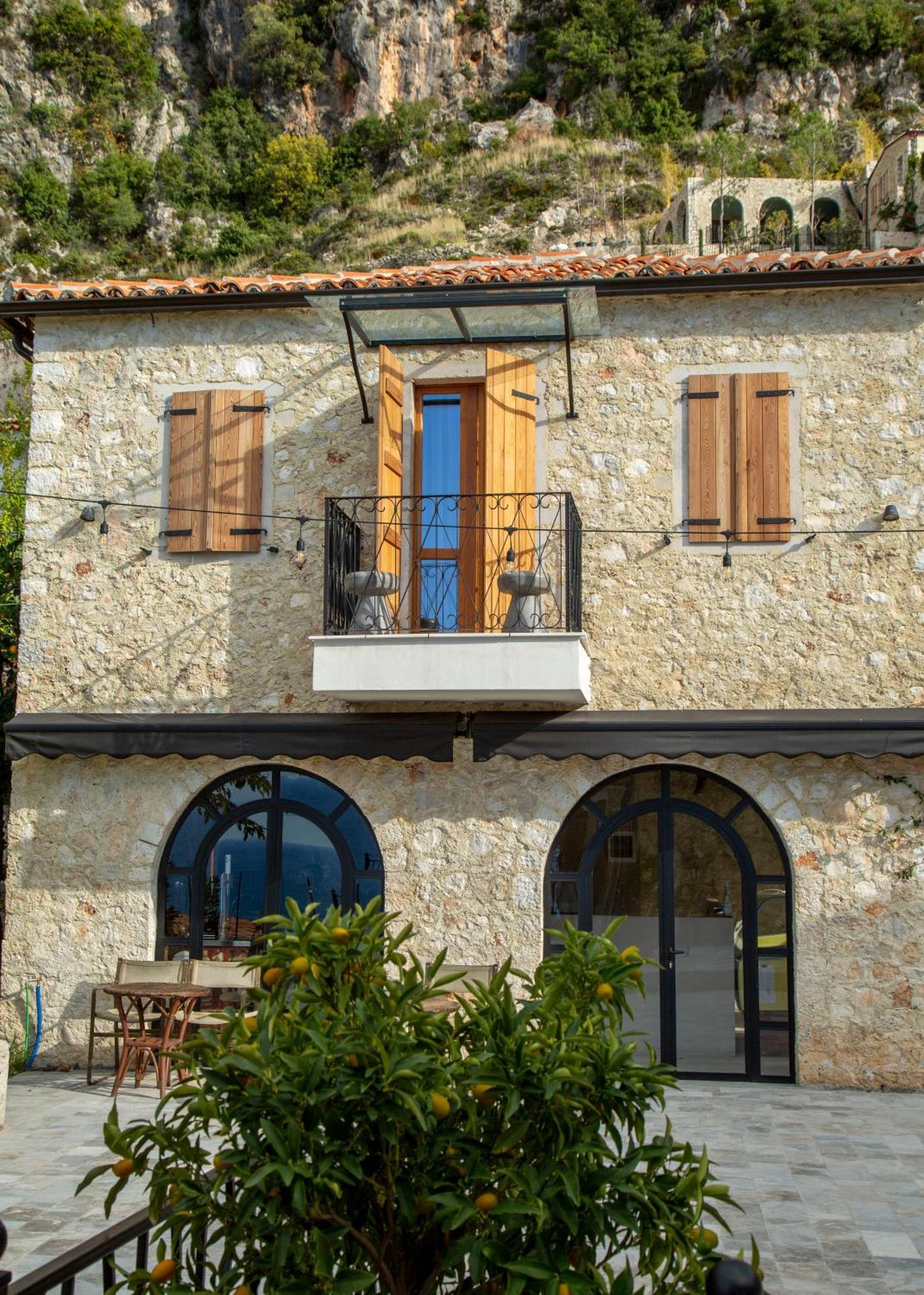 Zoe Hora Hotell Dhërmi Exteriör bild