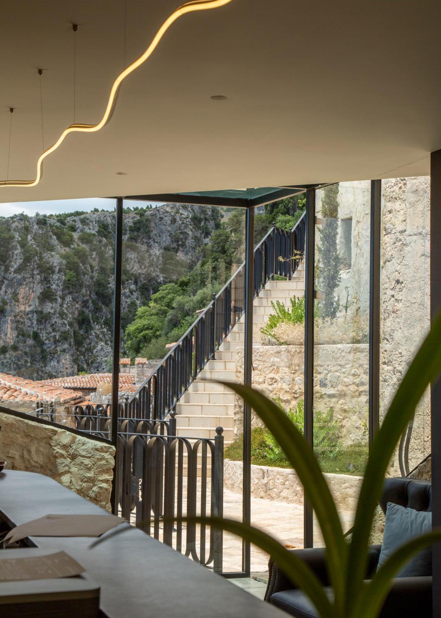 Zoe Hora Hotell Dhërmi Exteriör bild