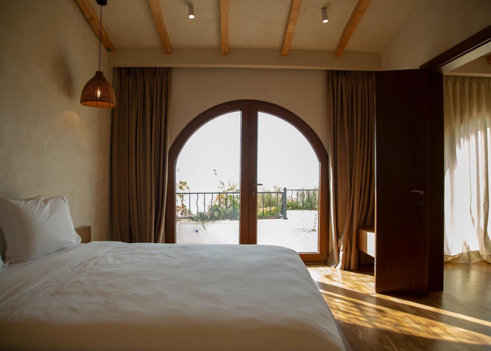 Zoe Hora Hotell Dhërmi Exteriör bild