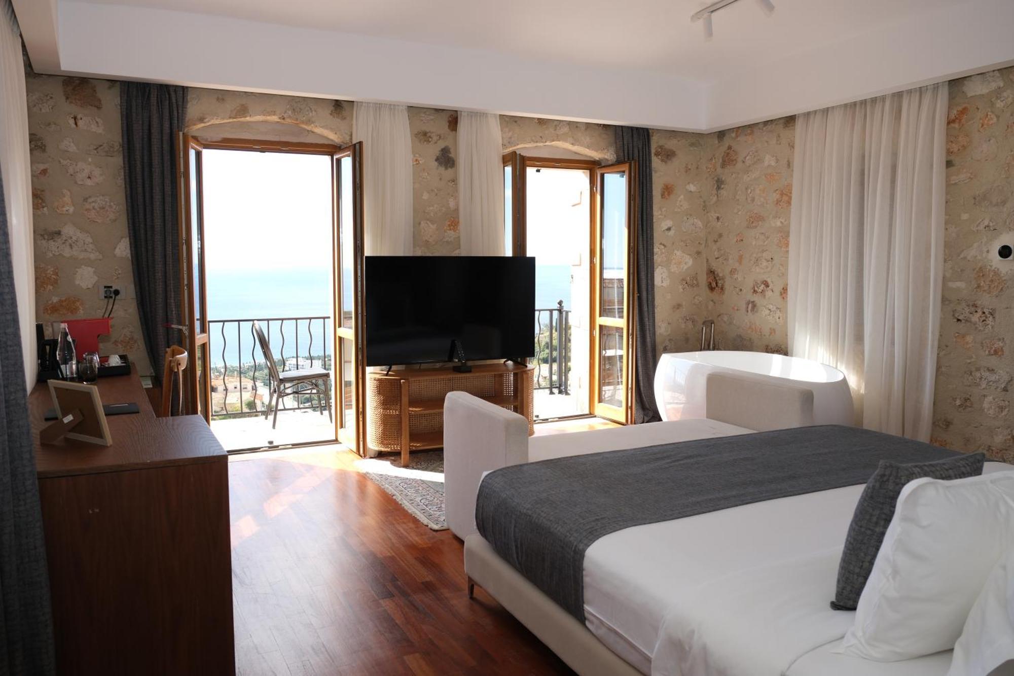 Zoe Hora Hotell Dhërmi Exteriör bild