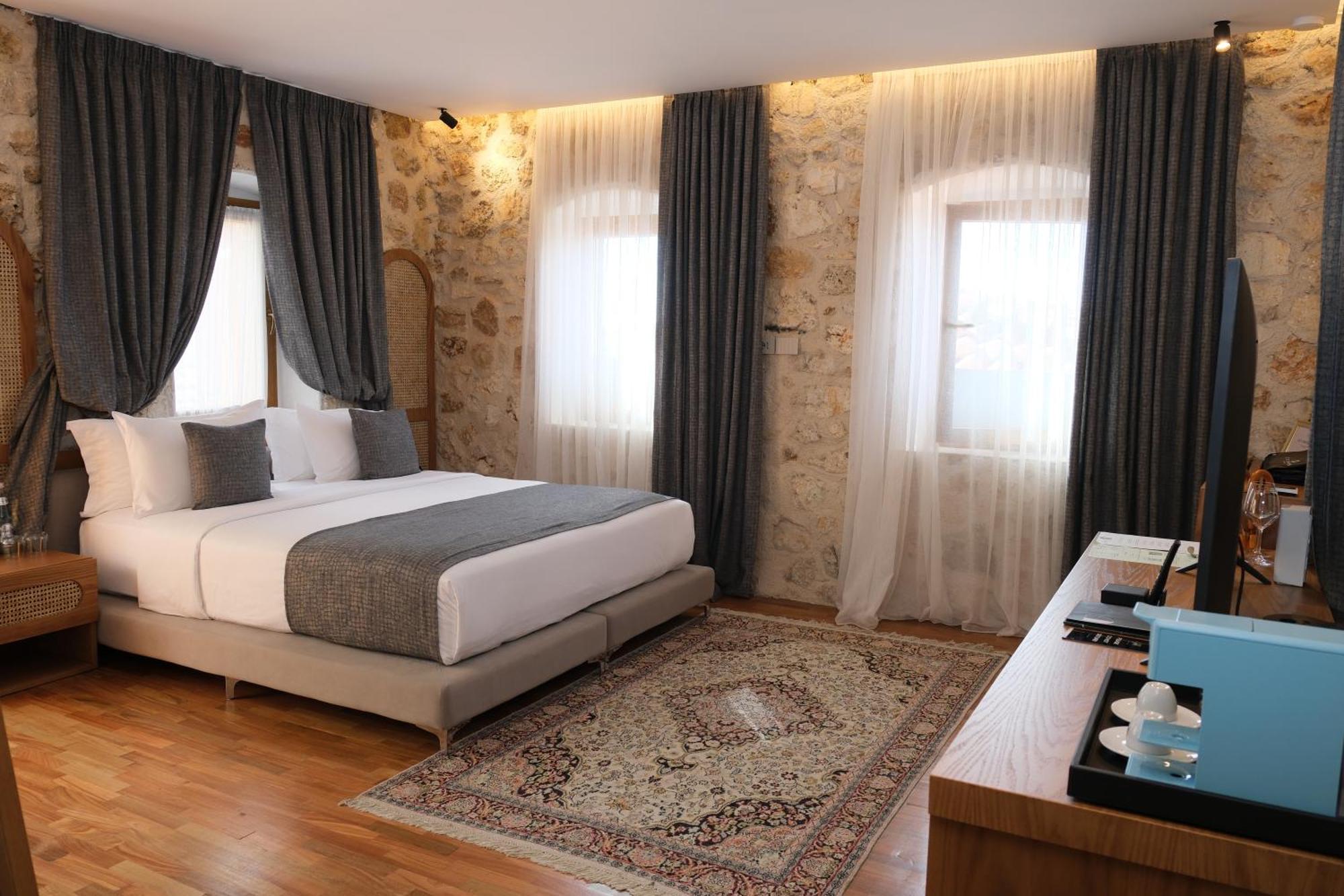 Zoe Hora Hotell Dhërmi Exteriör bild