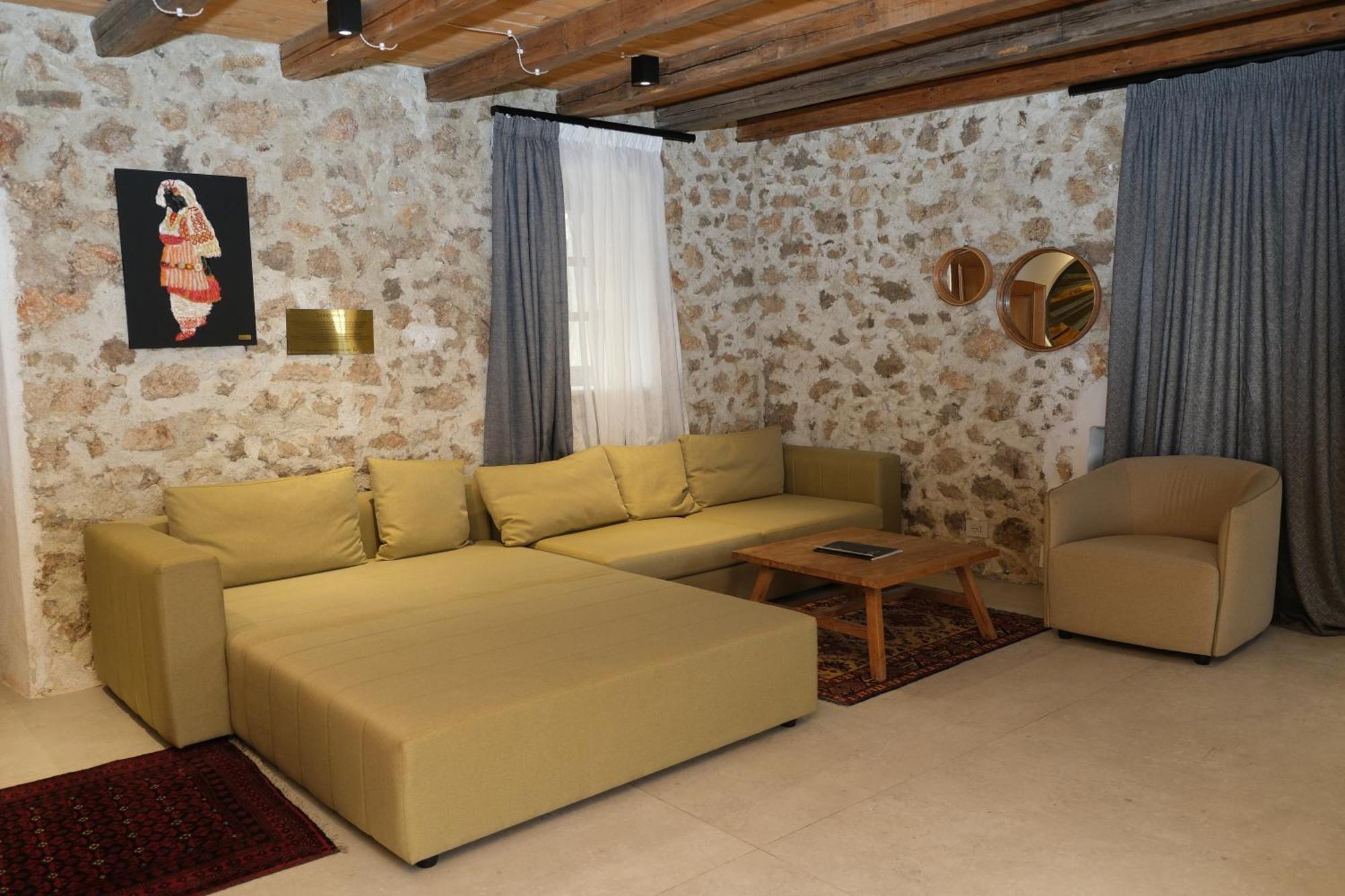 Zoe Hora Hotell Dhërmi Exteriör bild